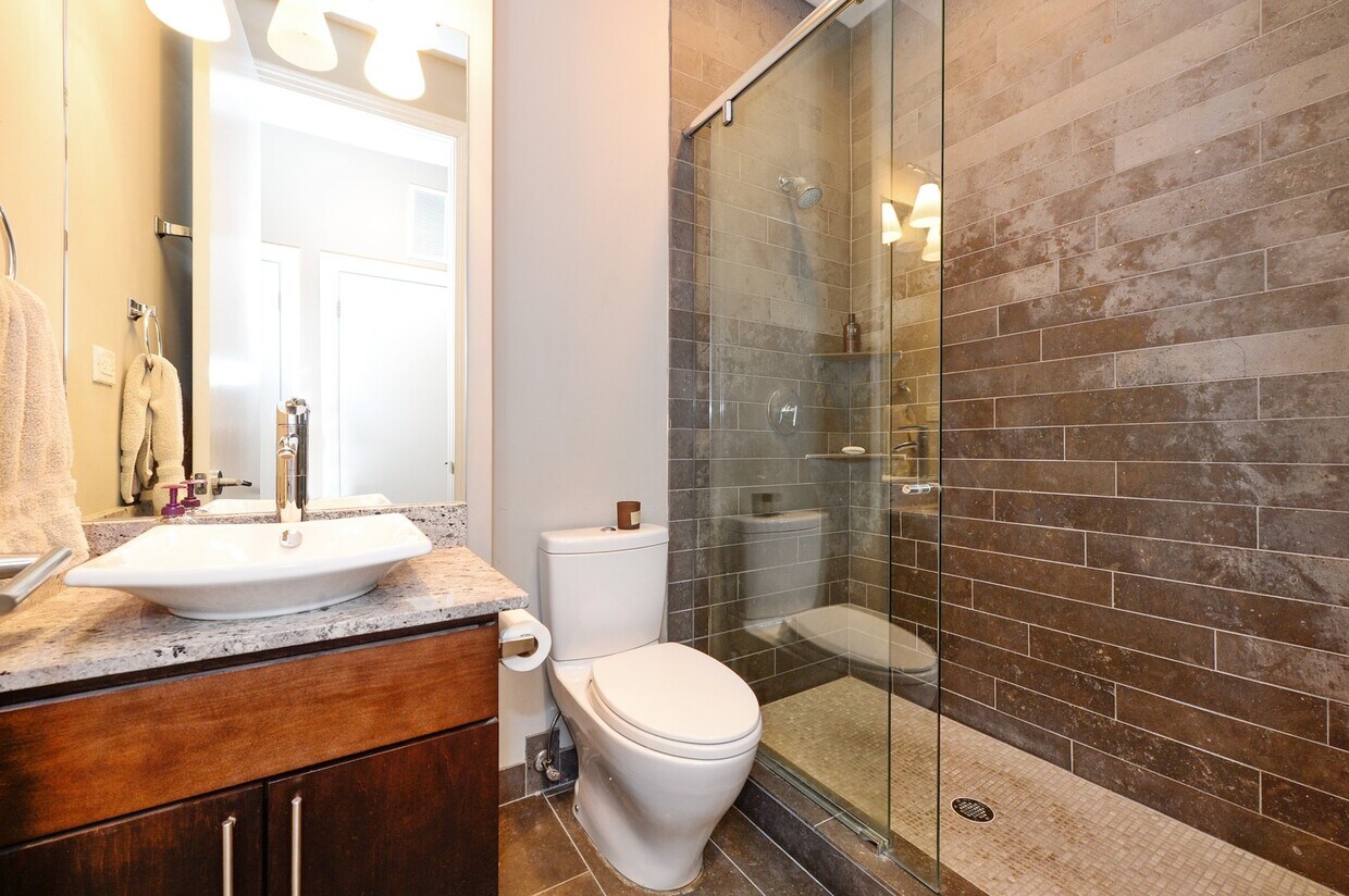 Foto principal - 1518 W Chestnut St
