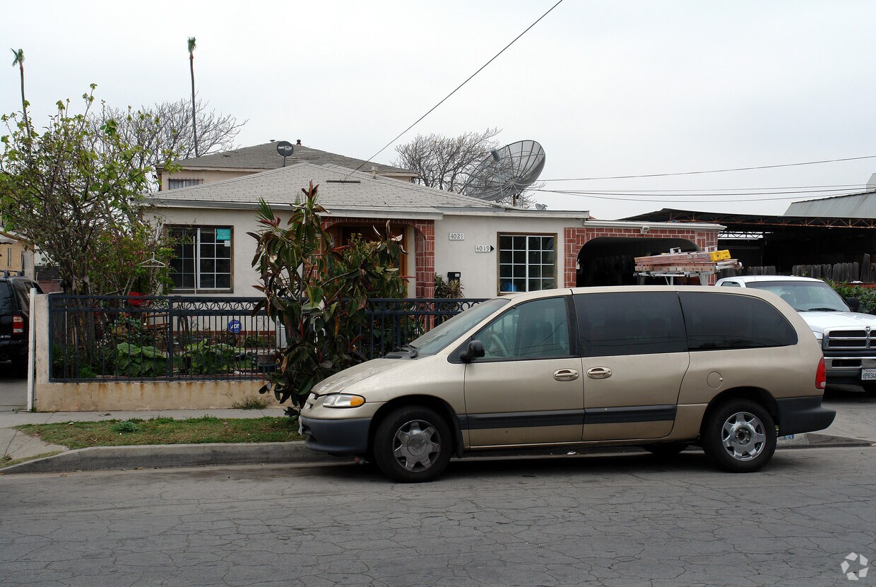 Foto del edificio - 4019 W 105th St
