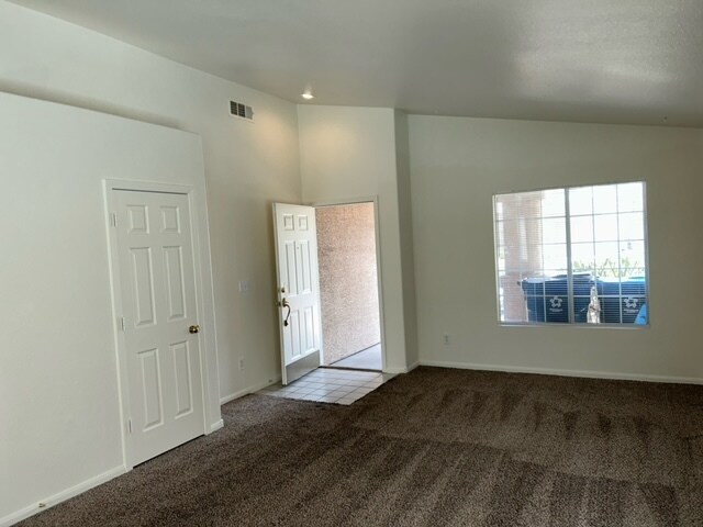 Foto del edificio - 1501 Waterton Dr