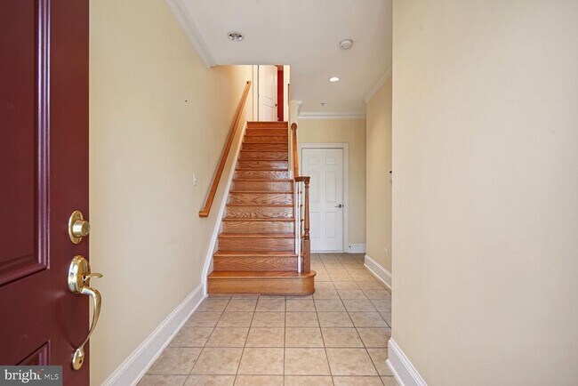 Building Photo - 1701 Potomac Greens Dr