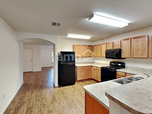 Building Photo - 619 Chatham Walk Dr