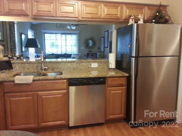 Building Photo - 2798 Woodridge Dr