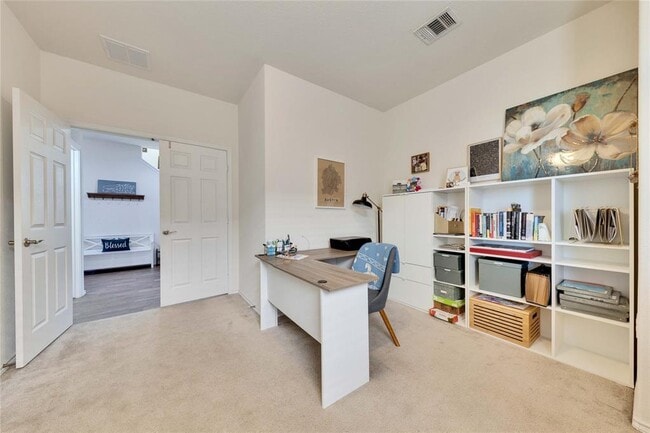 Building Photo - 11005 Helms Deep Dr