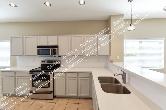 Building Photo - $400 off Move in! Beautiful 3 bedroom +Den...