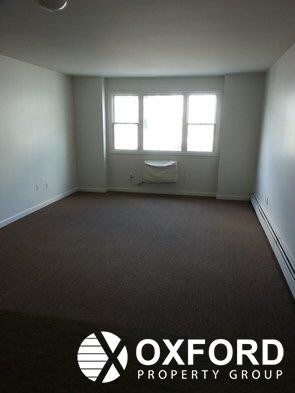 Foto del edificio - 92-20 Holland Avenue