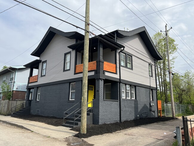 Building Photo - 321 E 31st St