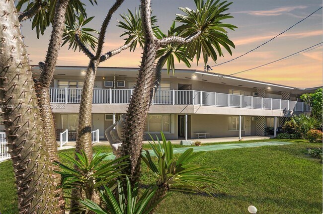 Foto del edificio - 2501 N Ocean Blvd
