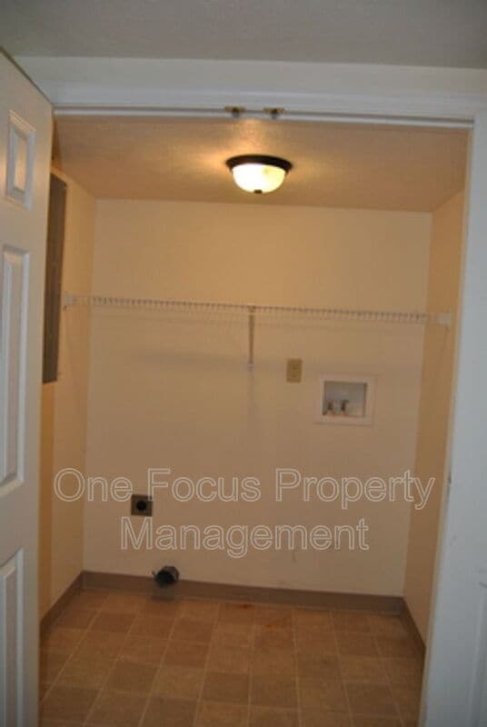 Building Photo - 14 E Arch St