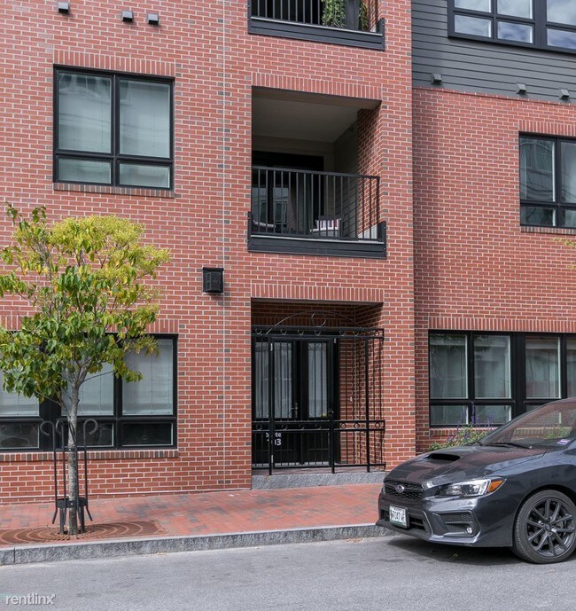 Foto del edificio - 113 Newbury St