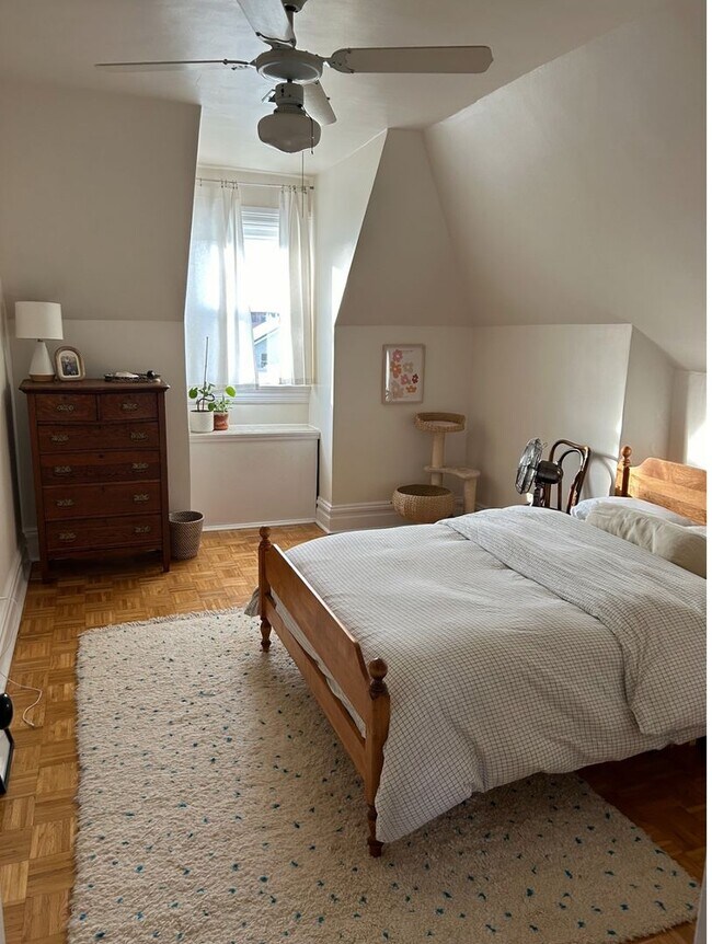 Foto del edificio - 123 Roup Ave