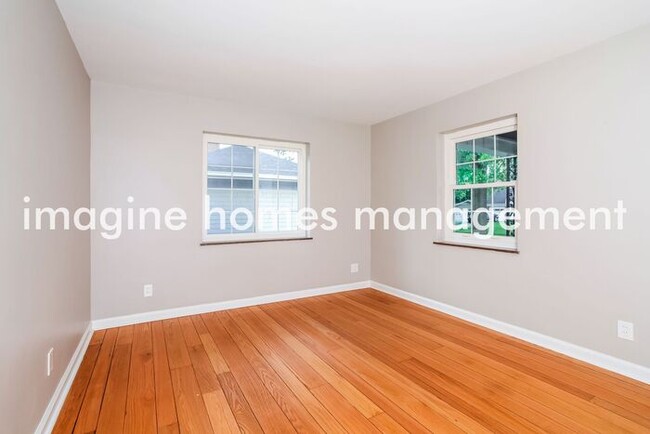 Foto del edificio - 4342 Orchard Ln