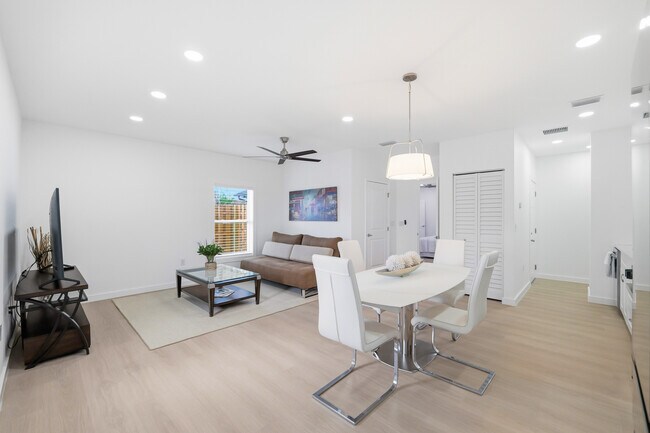 Foto del edificio - 508 Brandon Ave