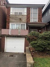 Building Photo - 452 Harvie Ave