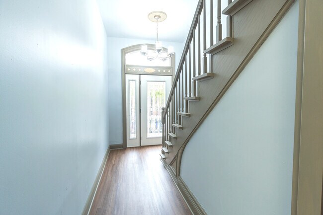 Foto del edificio - 1245 N Cleaver St