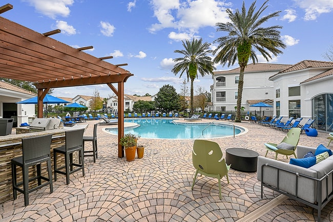 Exterior - Pool (2) - Halston World Gateway Apartment Homes