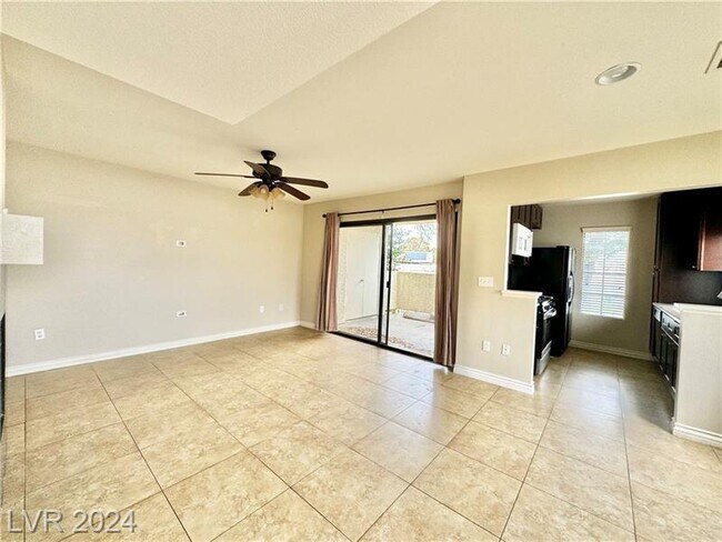 Foto del edificio - 4819 S Torrey Pines Dr