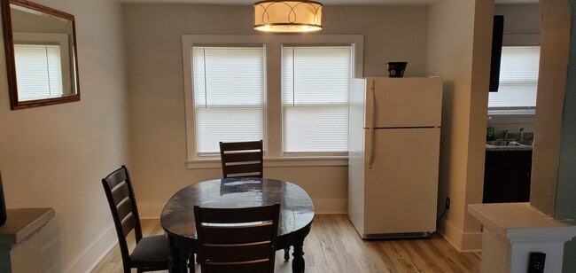 Foto del edificio - 803 N Gettysburg Ave