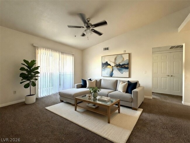 Foto del edificio - 6955 N Durango Dr