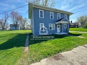 Building Photo - 411 N Sheridan St