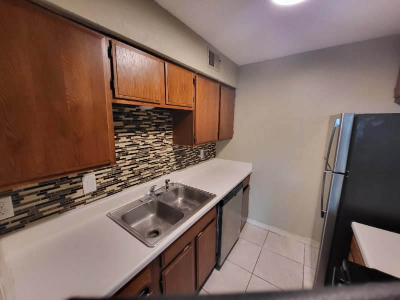 Foto principal - 1325 N Meridian Ave