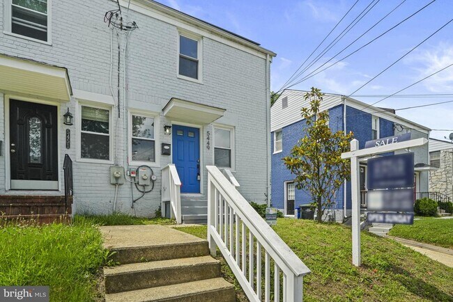 Foto del edificio - 5449 B St SE