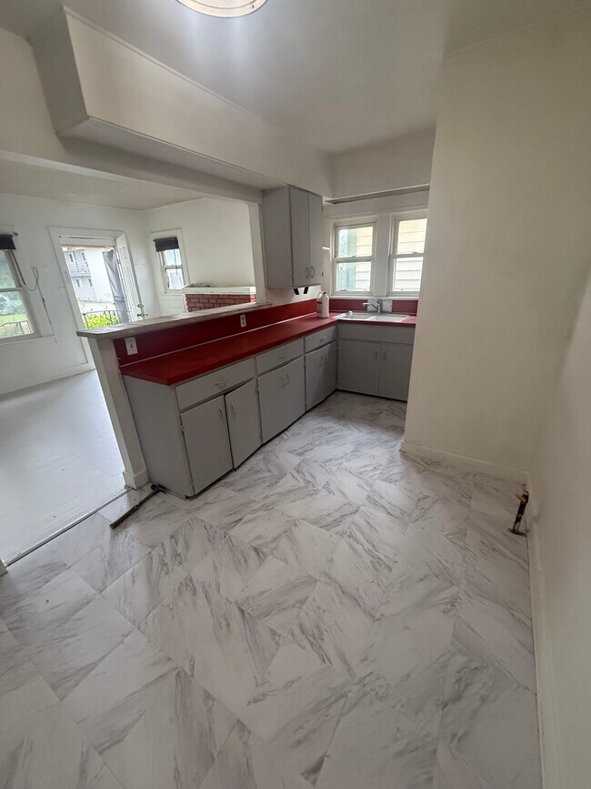 Foto del edificio - 1133 W Lexington Dr
