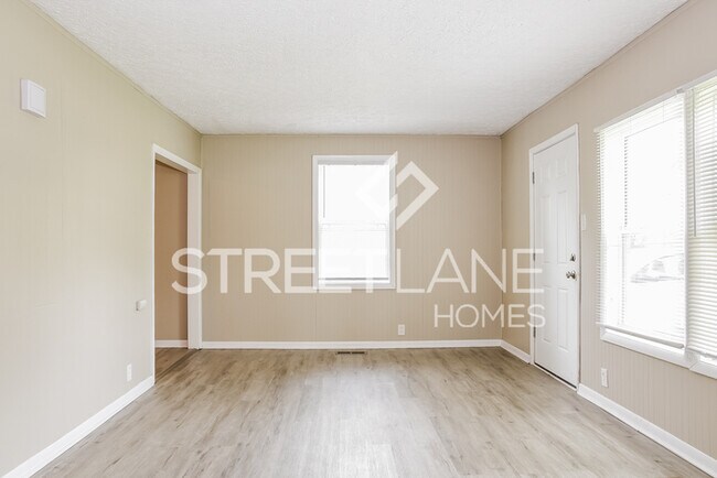 Building Photo - Charming 3 Bedroom 1 Bath Home Ready to Rent!