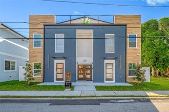 Building Photo - 527 N Garden Ave