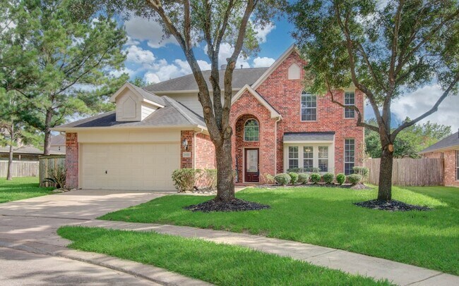 Foto del edificio - 5122 Raven Forest Ln