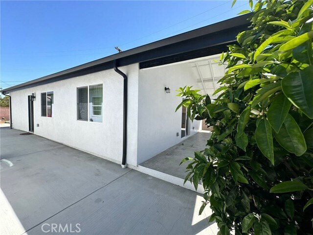 Foto del edificio - 15912 Casimir Ave