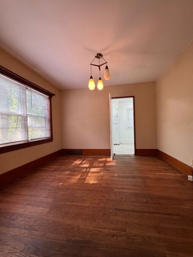 Foto del edificio - 1508 E Holly St