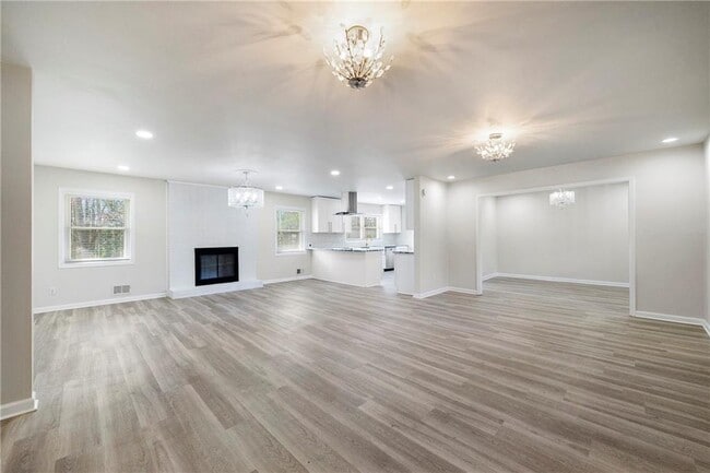 Photo - 3400 Lower Roswell Rd House