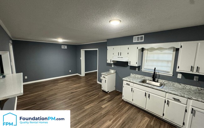 Foto del edificio - 5071 Breckenwood Dr