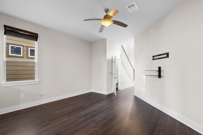 Foto del edificio - 1004 Banyon St