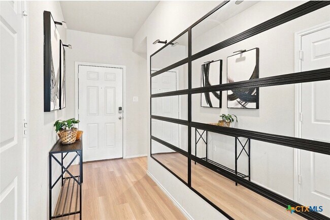 Foto del edificio - 1524 Merritt St