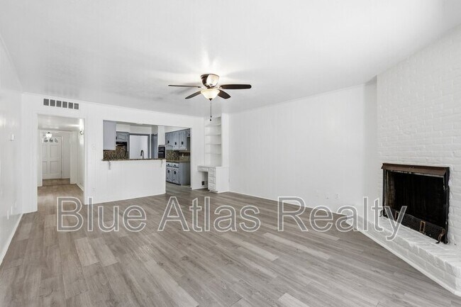 Foto del edificio - 7747 Dentcrest Dr
