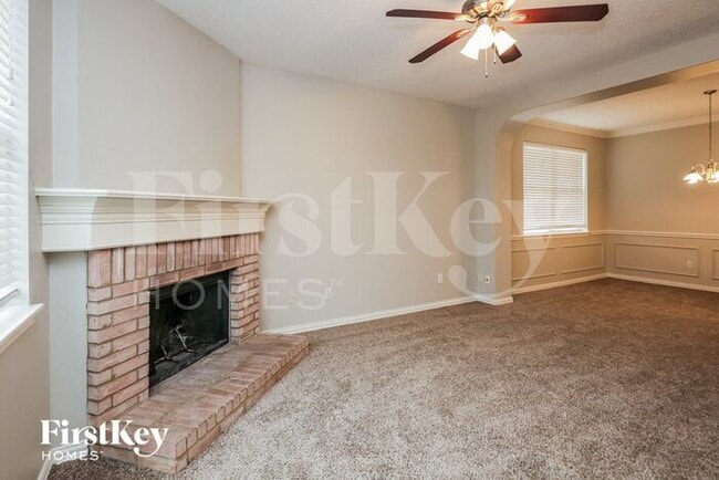 Building Photo - 500 Blueberry Hill Ln