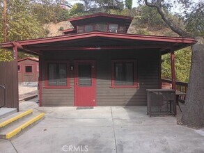 Building Photo - 538 Brookside Ln