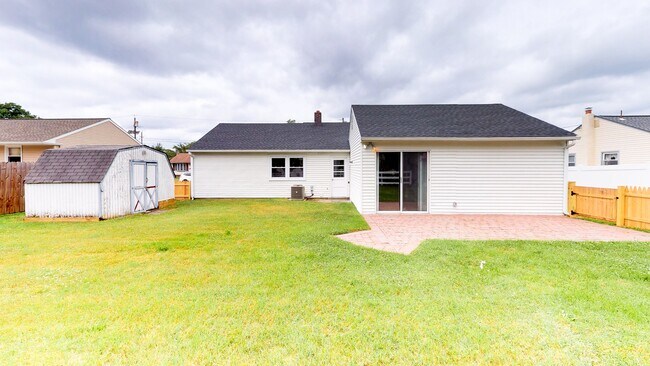 Photo - 515 Williams Ave House