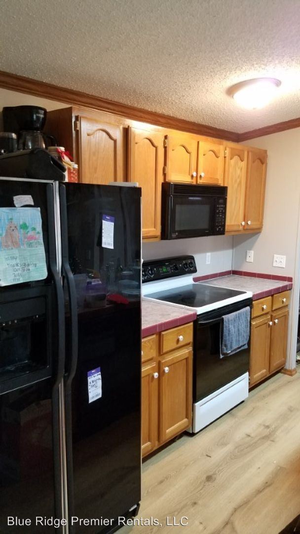 Foto del edificio - 2 br, 2 bath House - 6681 Skyland Drive