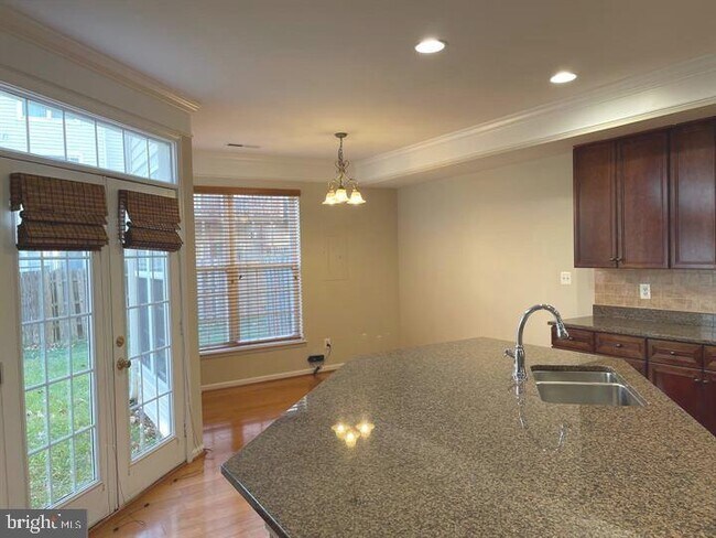 Foto del edificio - 12313 Tanalian Falls Ln