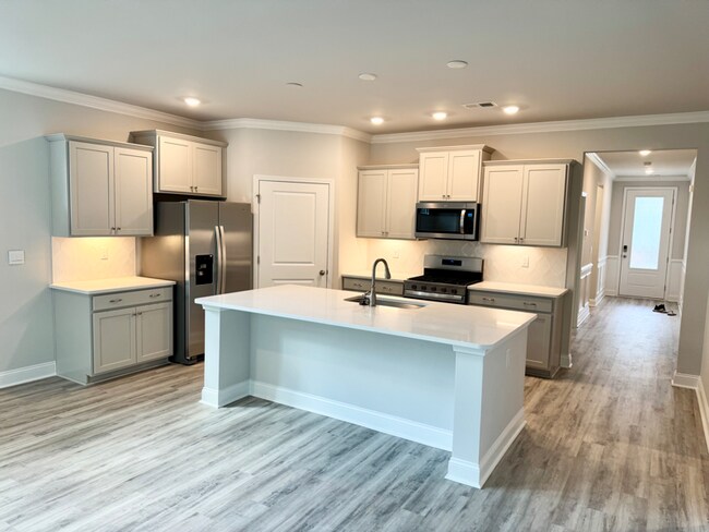 Building Photo - 7100 Shooting Star Way