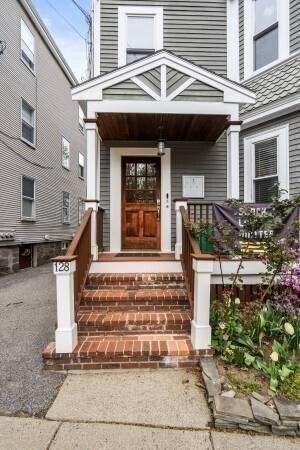 Building Photo - 128 Chestnut St