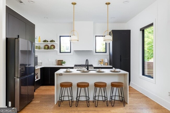 Foto del edificio - 239 Lowry St NE