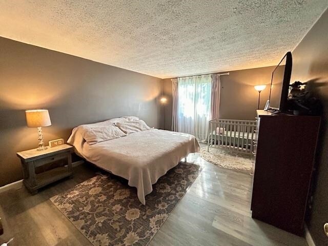 Foto del edificio - 525 Calef Rd
