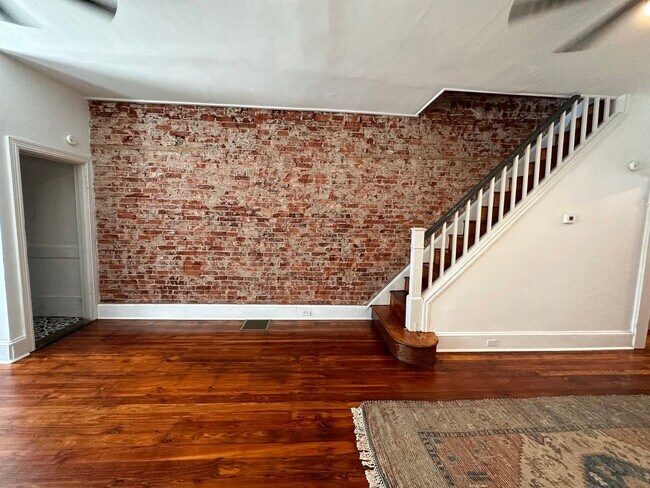 Foto del edificio - Old charm mixed with new finishes. Beautif...