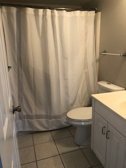 Vista del baño - 1602 Oriole Ln