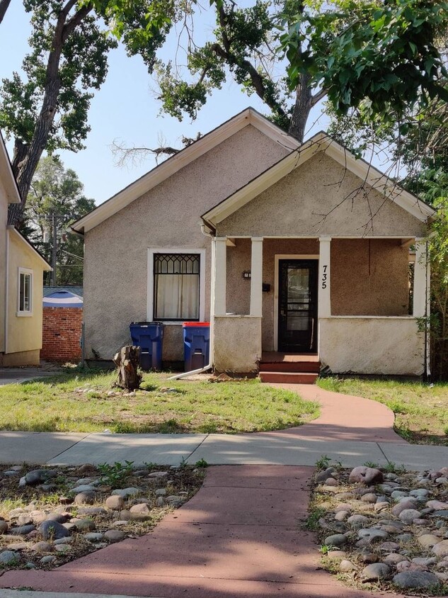 Primary Photo - Charming Ranch Style Home Available Close ...