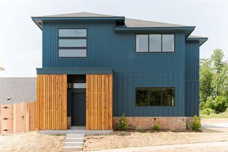 Building Photo - 1005 N Kelham Ave