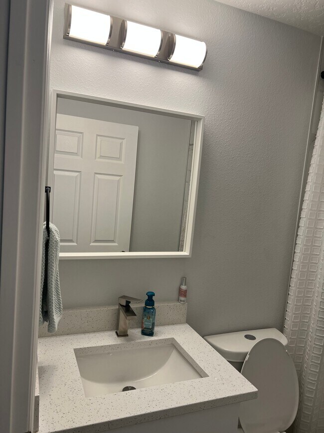 Foto del edificio - 15482 SW 10th Pl